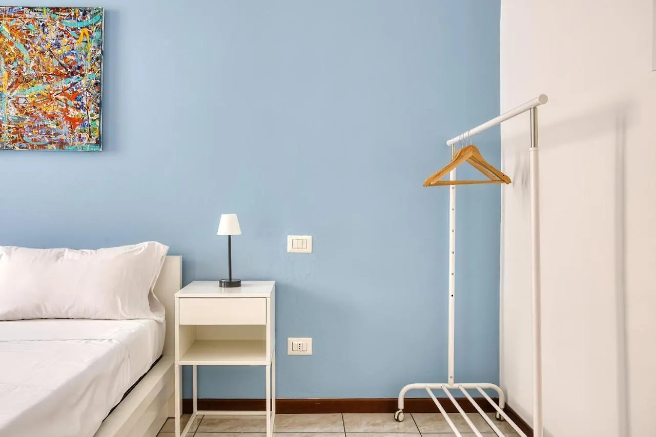 Casa Azzurra - Citta Studi- Via Lomellina Apartment Milan
